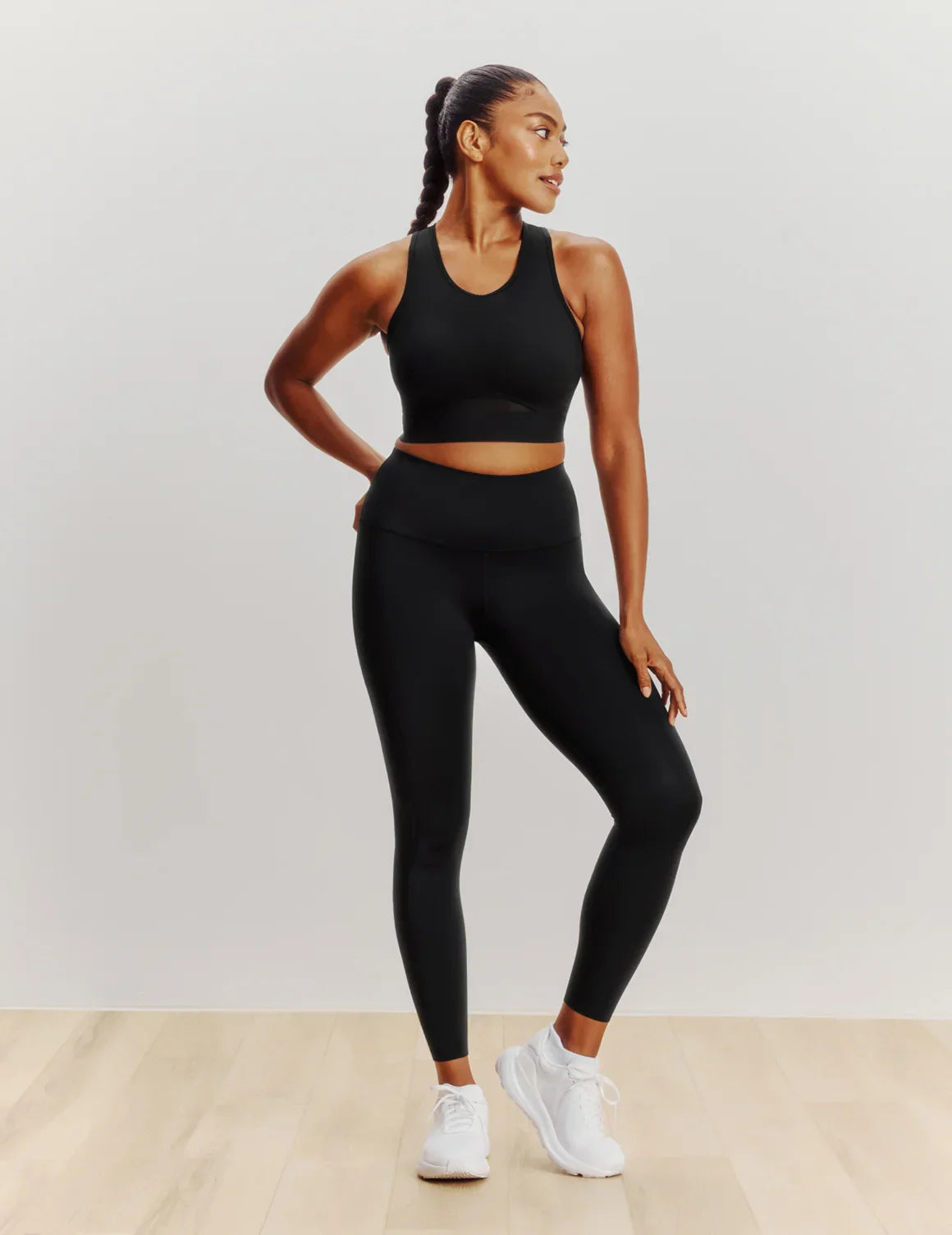 Cassaerea is a 34G and wears a Knix size M++| Black