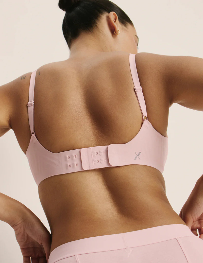 Back view of model wearing the 2-Hook Band Extender