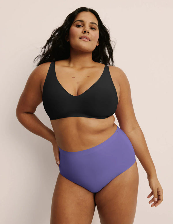 Adiya is wearing KNIX L | Periwinkle