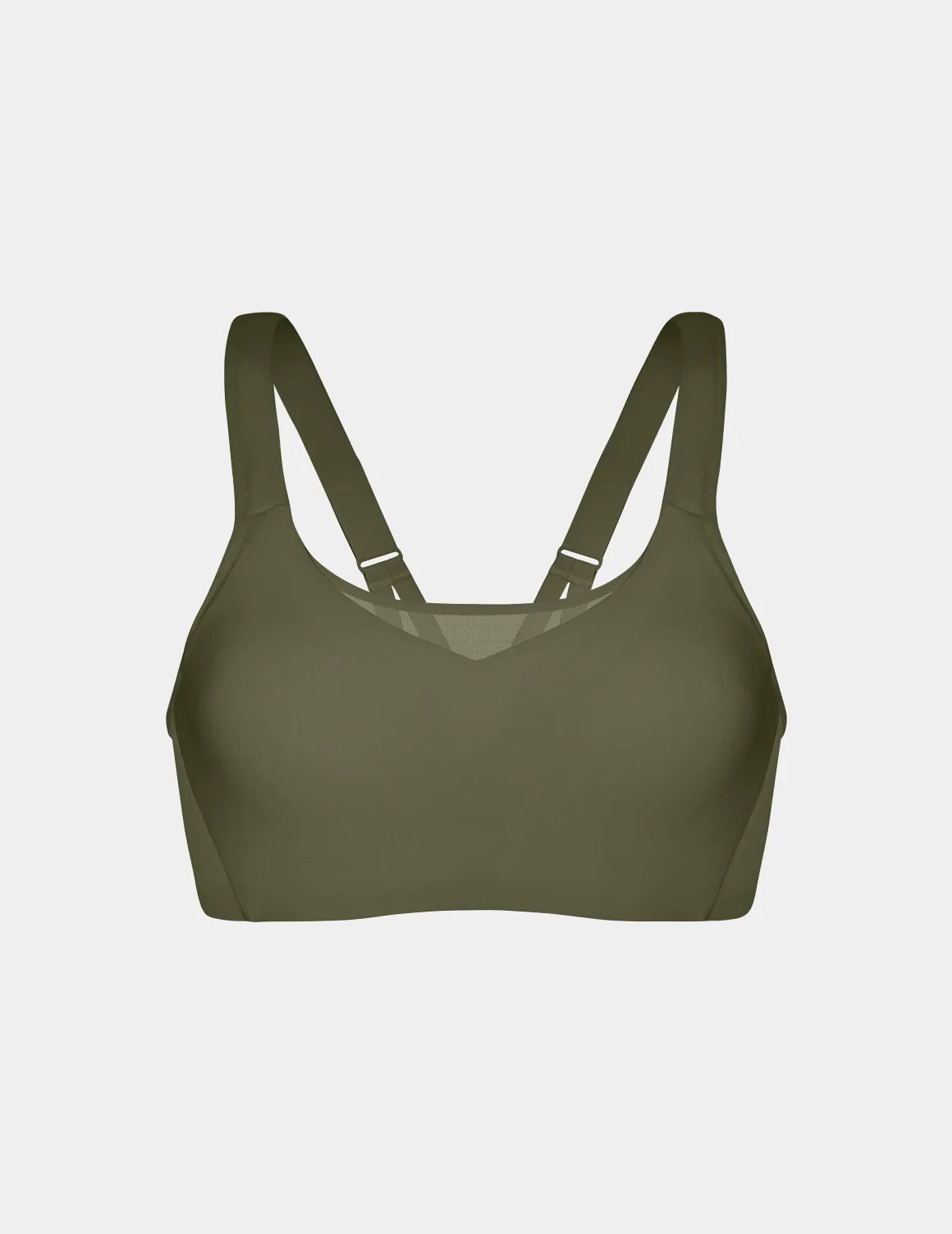 Adiya is a 36C and wears a Knix size L | Olive