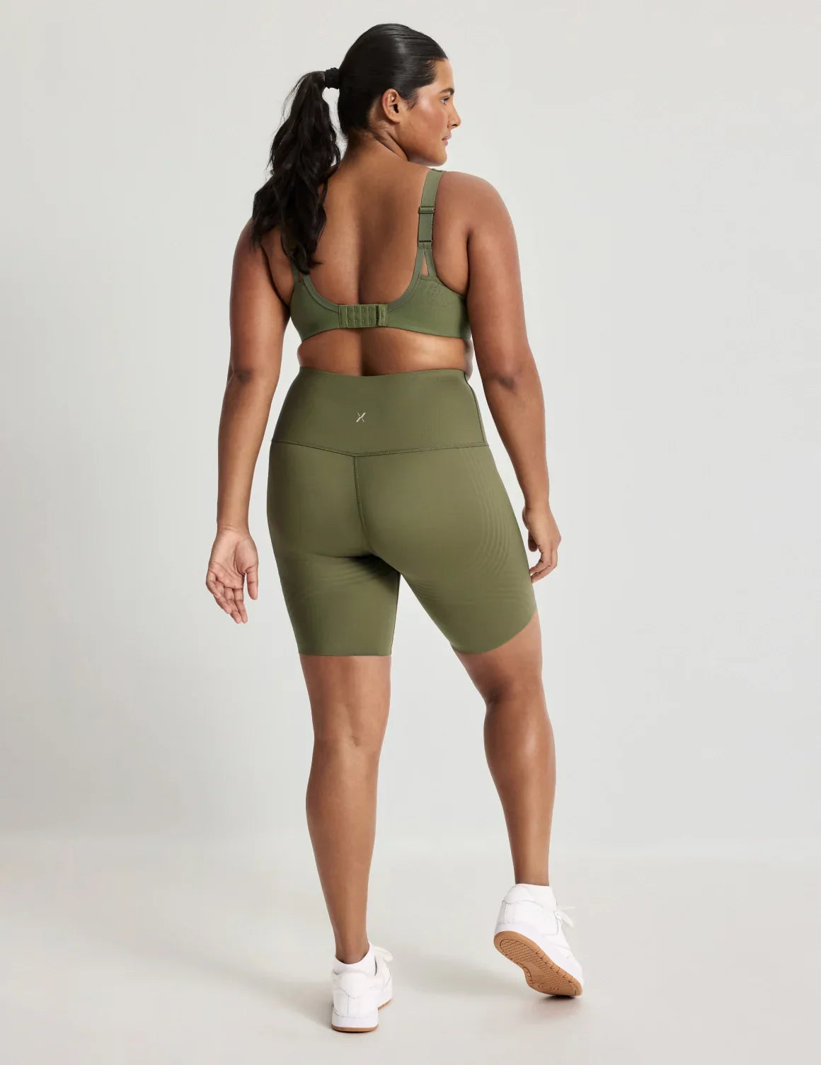 Adiya has 40” hips and wears a size L  | Olive