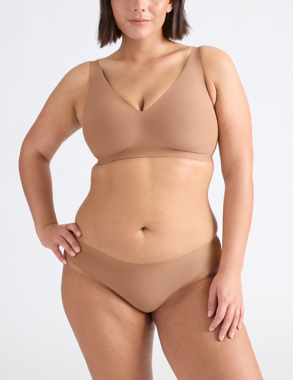 Maya is a 34F and wearing KNIX M++  | Cavassa