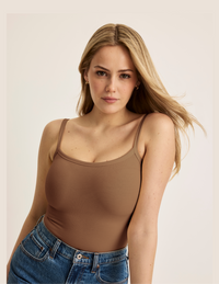Sarah is a 34DD wearing KNIX M | Bark