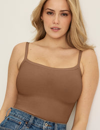 Sarah is a 34DD wearing KNIX M | Bark