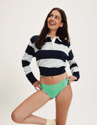 Front view of model wearing the Teen Super Leakproof® No-Show Bikini highlighting the coverage and smooth fit