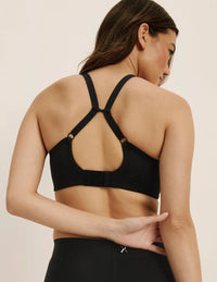 Julie is a 30C and wearing KNIX XS  | Black