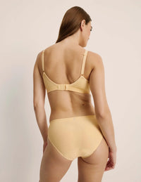 Ashley is a 32C and wearing KNIX S  | Buttercup