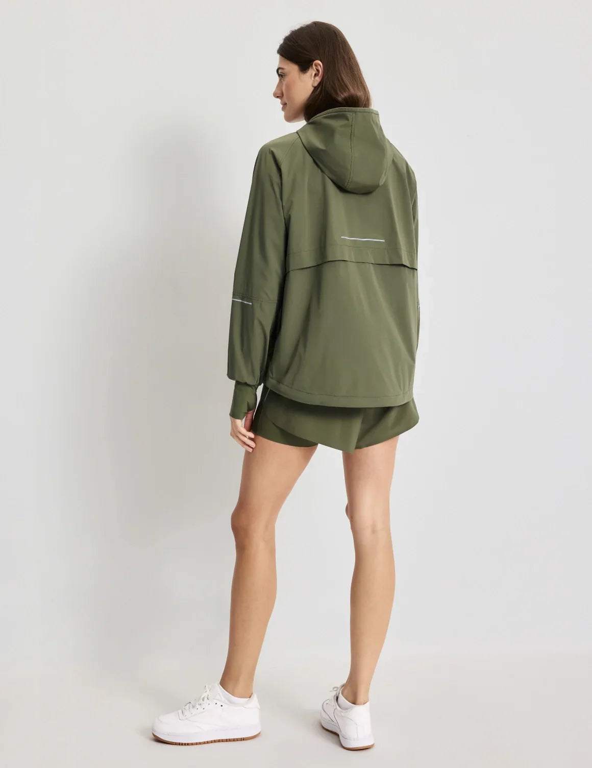 Sofia is 5’10, a 32D and wears a size S  | Olive