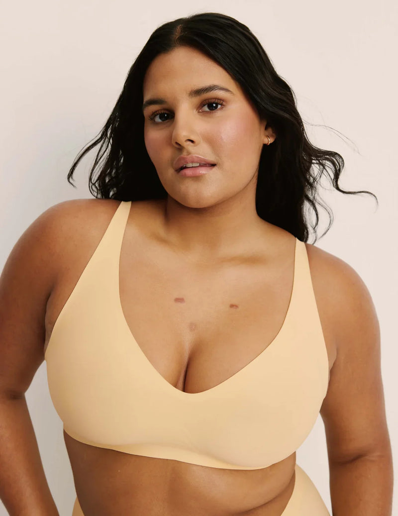 Adiya is a 36C and wearing KNIX L | Buttercup