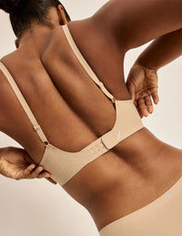 Amber is a 36C and wearing KNIX L  | Warm Sand