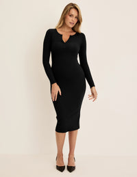 Sarah is a 34DD, 38.5