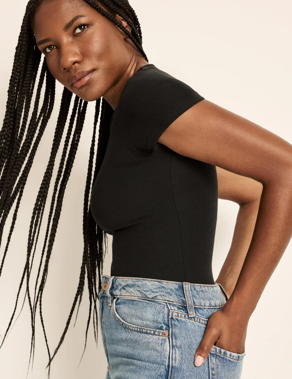 Gin is a 34DD wearing KNIX M | Black