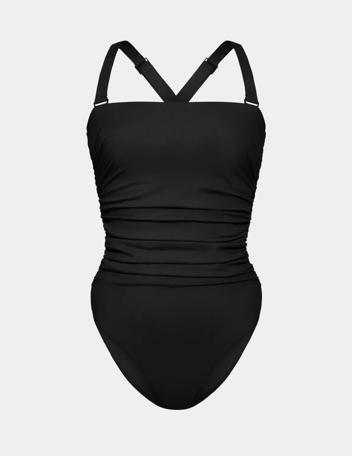 Sofia is a 32C and wearing KNIX S | Black