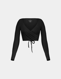 Maya is a 32A and wearing KNIX S | Black