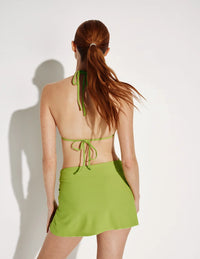 Molly has 35.5” hips and wears a Knix size XS/S | Chartreuse