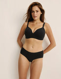 Sarah is wearing a 34DD | Black