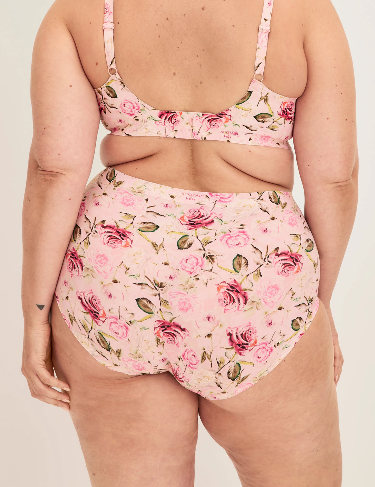 Gabrielle has 49.5” hips wearing KNIX XXL | | Spring Court Bloom/Pink/Thorns and All